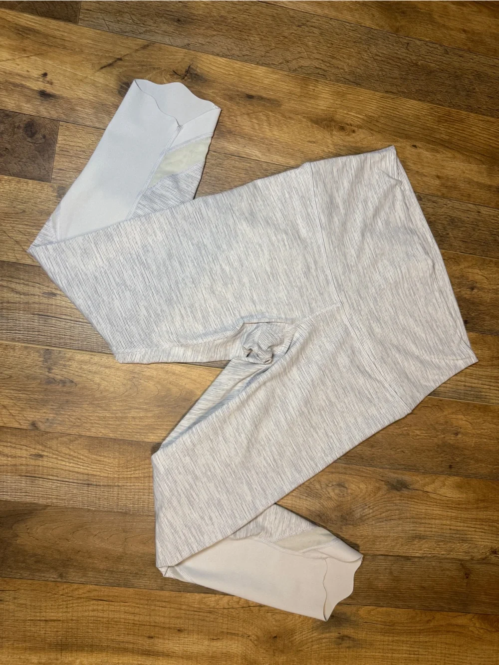 Lululemon Align Crop Leggings Scalloped Wave Hem Size 6